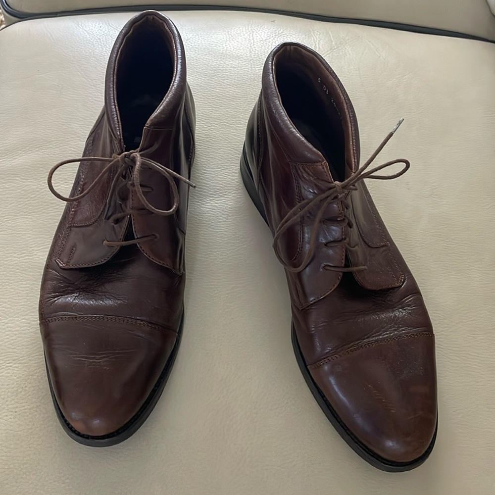 Boots very stylish and comfortable previously loved 🥰